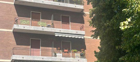 3 Schlafzimmer Wohnung in Carate Brianza, Italy, Nr. 361142 3