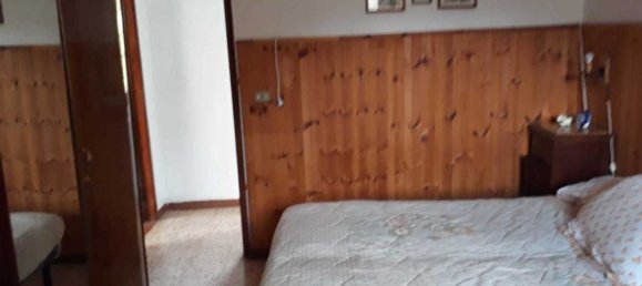 4-Zimmer Wohnung in Zeri, Italy, Nr. 173774 2