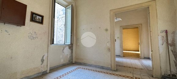 5 rooms Apartment in Naples, Italy No. 233168 7