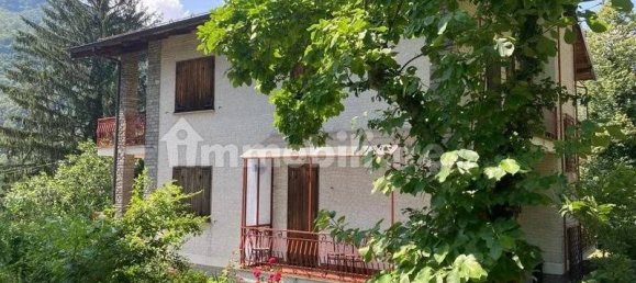 4 Schlafzimmer Villa in Ceres, Italy, Nr. 104105 5