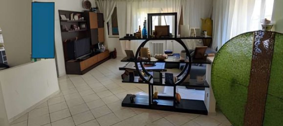 Apartamento de 3 divisões em Bovisio Masciago, Italy N.º 181657 6