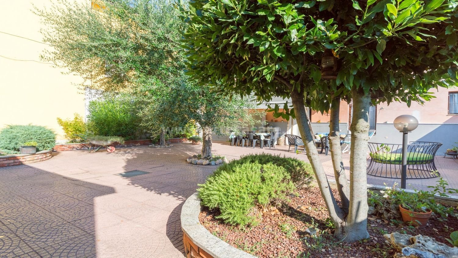 3 bedrooms House in Dairago, Italy No. 366454