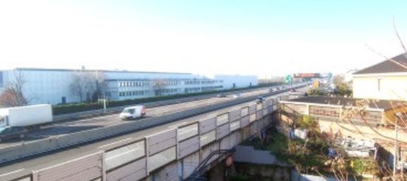 Edificio de 4 habitaciónes en Baranzate, Italy No. 232703 18