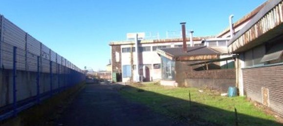 Edificio de 4 habitaciónes en Baranzate, Italy No. 232703 16