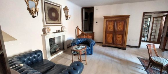 Квартира с 3 спальнями в Сант Анджело ин Вадо, Италия № 320518 3