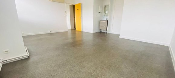 Квартира с 3 спальнями в Вандёвр-ле-Нанси, Франция № 228794 2