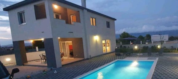 3 غرف نوم منزل في Zadar, Croatia رقم 136 2