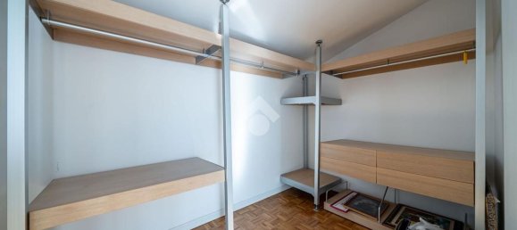 Penthouse de 4 divisões em Langhirano, Italy N.º 54009 63