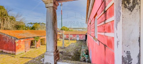 4 bedrooms House in Sao Felix da Marinha, Portugal No. 205422 13