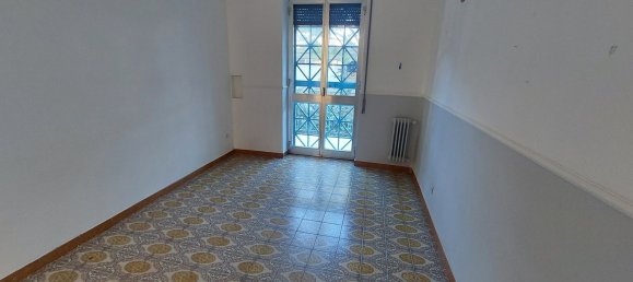 4 rooms Apartment in Bari, Italy No. 113894 4
