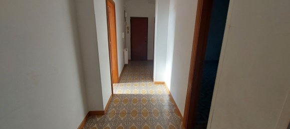 4 rooms Apartment in Bari, Italy No. 113894 7