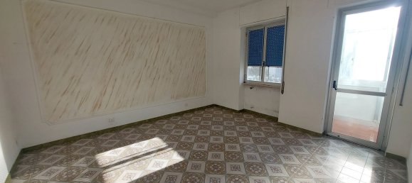 4 rooms Apartment in Bari, Italy No. 113894 5