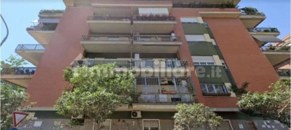 2 bedrooms Apartment in Rome, Italy No. 283174 14