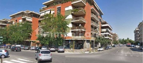 2 bedrooms Apartment in Rome, Italy No. 283174 8