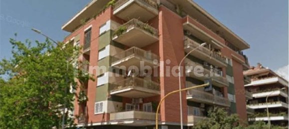 2 bedrooms Apartment in Rome, Italy No. 283174 2