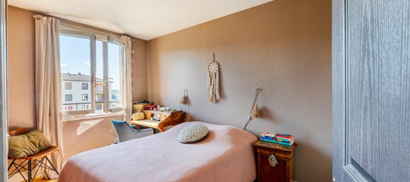 Apartamento de 2 dormitorios en Rueil-Malmaison, France No. 347083 10