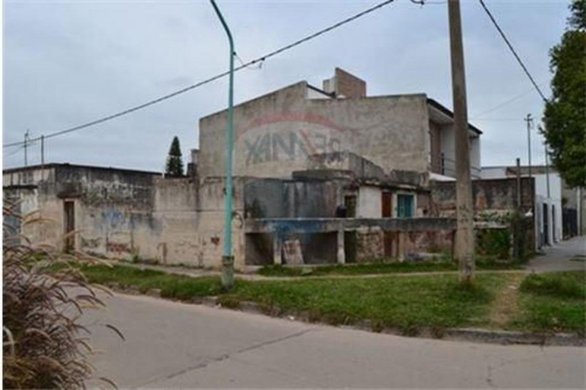 183m² Land in Santa Fe, Argentina No. 35377