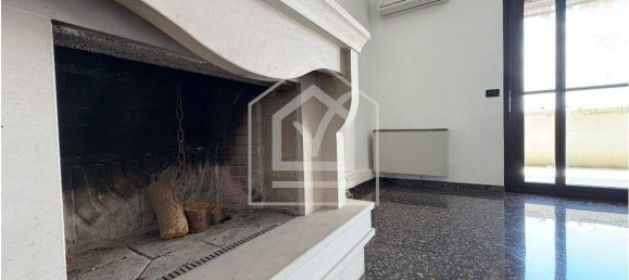 3 Schlafzimmer Wohnung in Bari, Italy, Nr. 289537 4