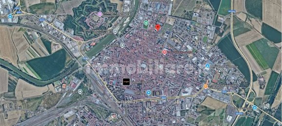 Коммерческая недвижимость с 5 комнатами в Алессандрия, Италия № 209427 4