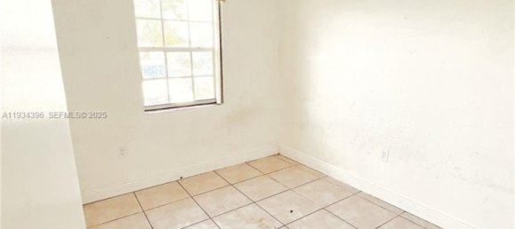 3 dormitorios villa en alquiler en Miami, Miami-Dade, Florida, USA № 615340 10