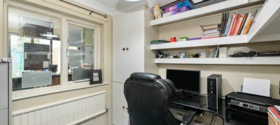 6 Schlafzimmer Haus in Royston, United Kingdom, Nr. 2304 15