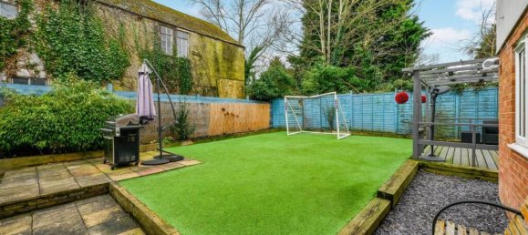 6 Schlafzimmer Haus in Royston, United Kingdom, Nr. 2304 20