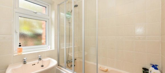 6 Schlafzimmer Haus in Royston, United Kingdom, Nr. 2304 16