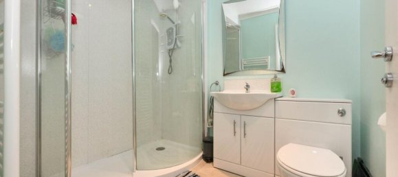 6 Schlafzimmer Haus in Royston, United Kingdom, Nr. 2304 18