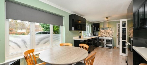 6 Schlafzimmer Haus in Royston, United Kingdom, Nr. 2304 5