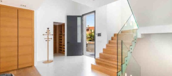 6 bedrooms Villa in Marbella, Spain No. 93701 9