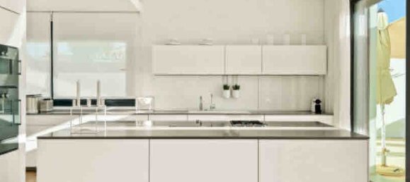 6 bedrooms Villa in Marbella, Spain No. 93701 10