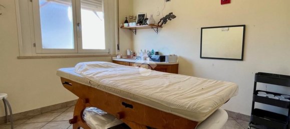 Propiedad comercial en Predappio, Italy 50 m² No. 164596 7