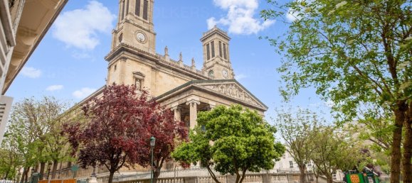 3 bedrooms Apartment in Paris, France No. 175293 4