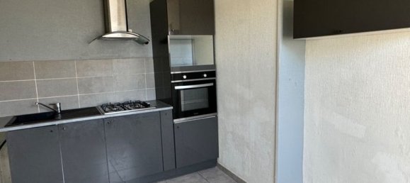 2 bedrooms House in Saint-Dizier, France No. 157253 2