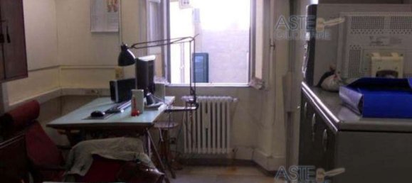 209m² Office in Rome, Italy No. 373842 9