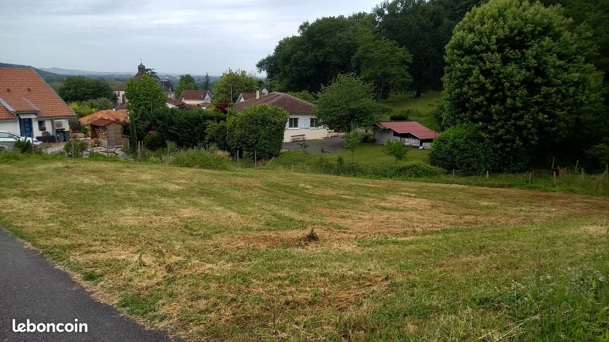 Земельный участок в Саль-де-Беарн, Франция № 287741