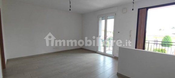 3 bedrooms Apartment in Bondeno, Italy No. 307303 9