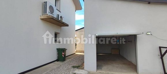 3 bedrooms Apartment in Bondeno, Italy No. 307303 5