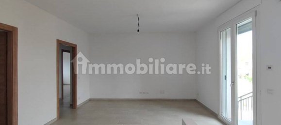 3 bedrooms Apartment in Bondeno, Italy No. 307303 10