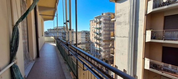 2 Schlafzimmer Wohnung in Genoa, Italy, Nr. 271500 6