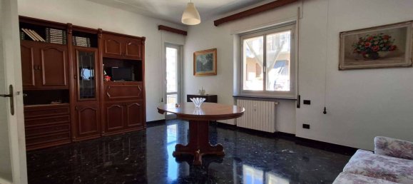 2 Schlafzimmer Wohnung in Genoa, Italy, Nr. 271500 21