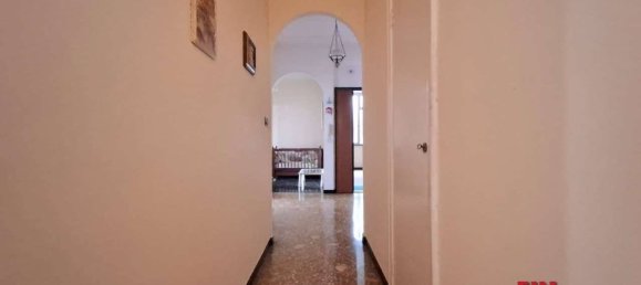 2 Schlafzimmer Wohnung in Genoa, Italy, Nr. 271500 10