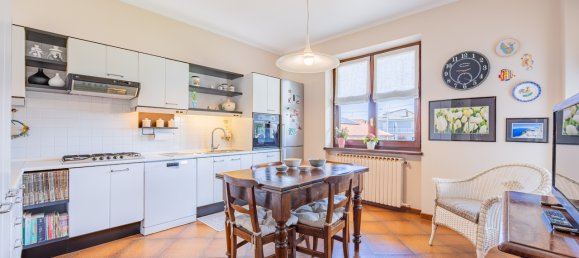 8-salle Villa à Castelletto Stura, Italy No. 144597 17