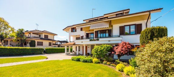 8-salle Villa à Castelletto Stura, Italy No. 144597 4