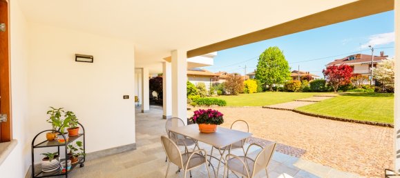 8-salle Villa à Castelletto Stura, Italy No. 144597 6