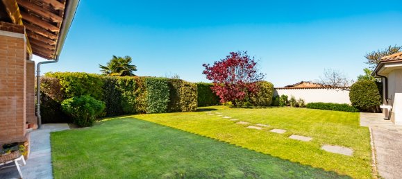 8-salle Villa à Castelletto Stura, Italy No. 144597 9