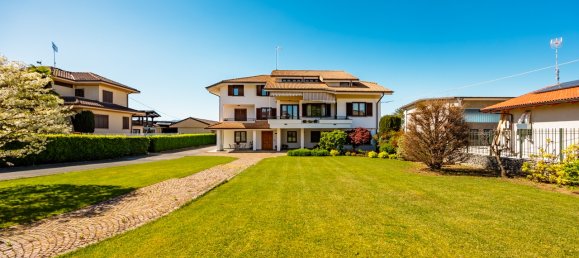 8-salle Villa à Castelletto Stura, Italy No. 144597 2