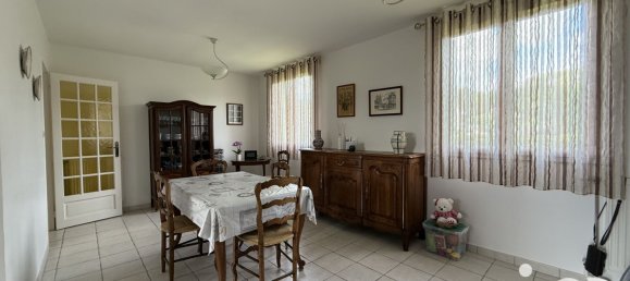 3 Schlafzimmer Haus in Pont-l'Eveque, France, Nr. 325749 6