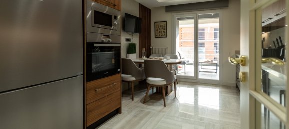 Apartment 5+2 in Istanbul, Turkey No. 24784 6