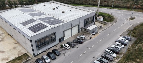 960m² Commercial property in Lousada, Portugal No. 55512 6